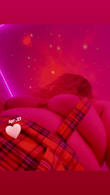 MASSAGE NATURISTE ULTRA COQUIN ET TRÈS CHAUD