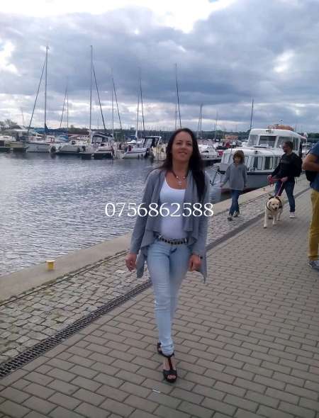 Belle femme disponible sur Le Havre et Rouen