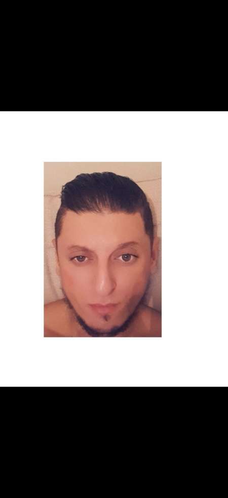 Rebeu marier de 30 ans cherche gay ou homme actif