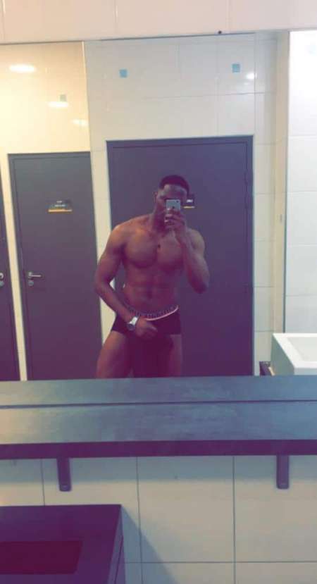 Black muscl cherche petite cochonne