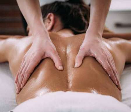 Homme propose massage pour femme