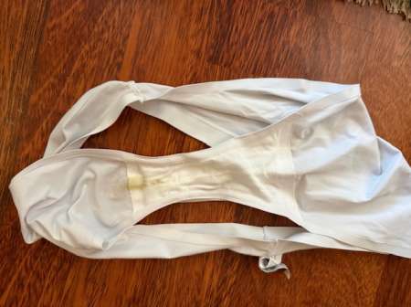 fetichiste de culotte avec odeurs intimes