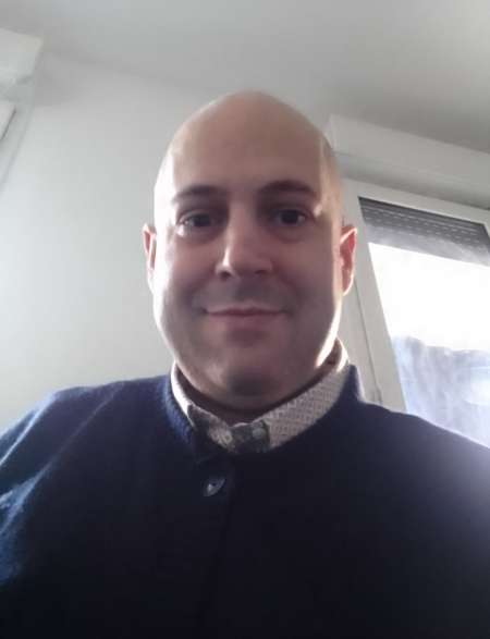 Bel homme propose femme        raisonnables