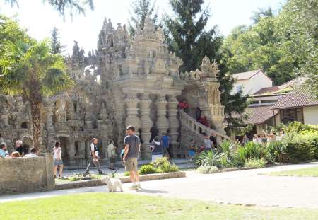 H mur pour �tudiante frustr�e