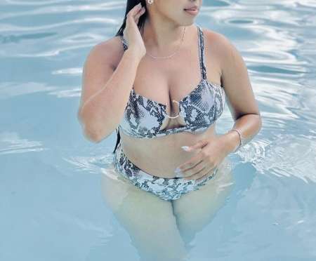 Premi�re passage de la�ca poitrine g�n�reuse 100E