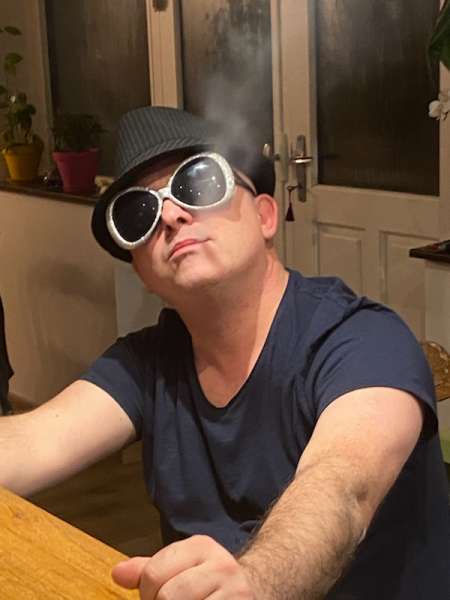 H 50 ans pour F, H ou couple