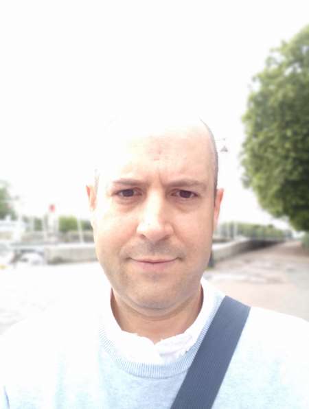 Bel homme propose massage pour relation suivie.