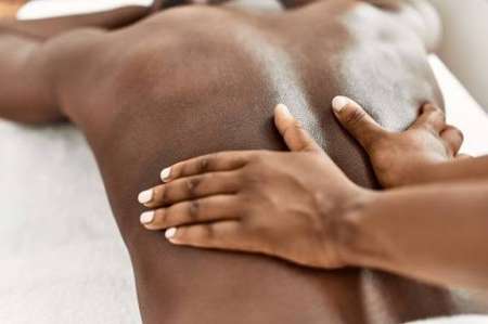 BLACK POUR MASSAGES RELATION/SENSUELS