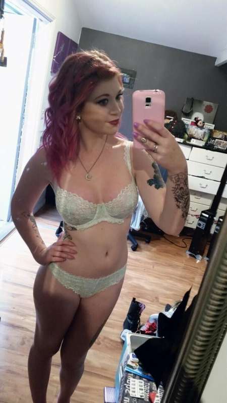 belle femme chaude pour toi mon beau