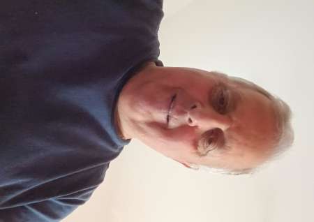 Homme 72 recherche femme jeune femme 40-60 ans