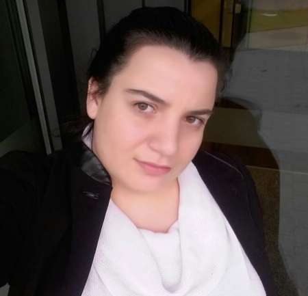 Belle femme sublime c�libataire