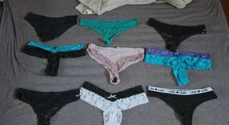 Vends culottes et lingerie port�es sale odorante