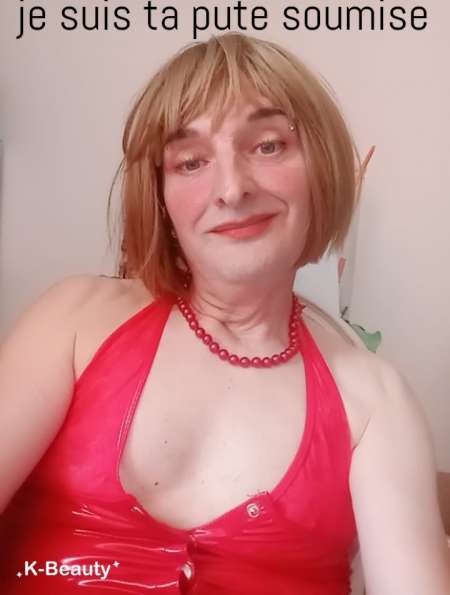 Salope soumise vide couille