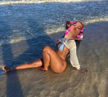 VRAIE NEGRESSE DE NATURE EXCITANTE DISPONIBLE