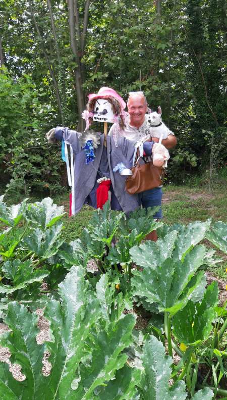 Homme respectueux pour femme mature