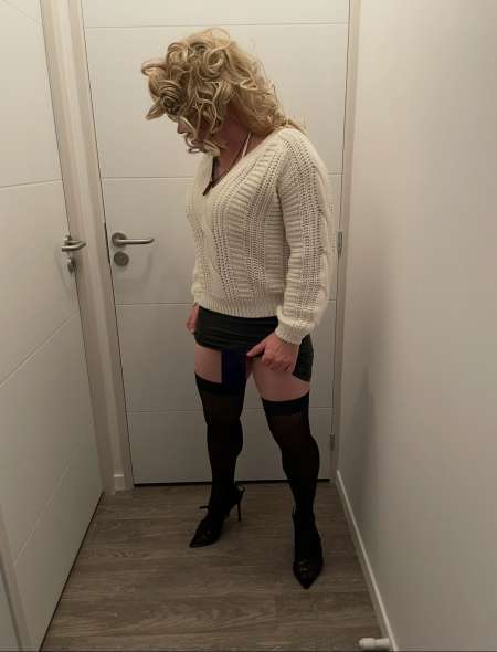 Jolie travestie sexy