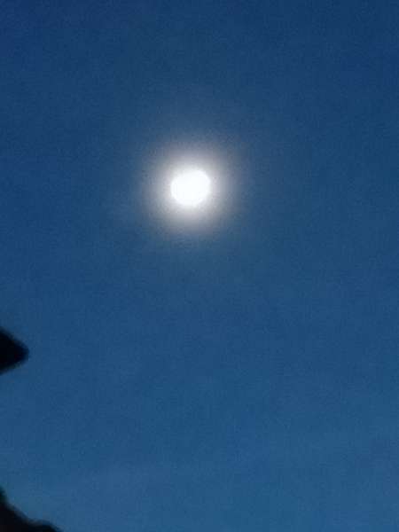 Cherche femmes + de 50 ans pour moments agr�ables.