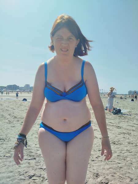 Femme 54 ans et 30 ans recherche moment sympa