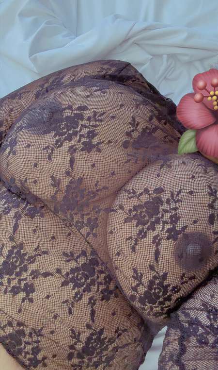 Plaisir, d�sir, frisson, sexe avec Stella Fleur