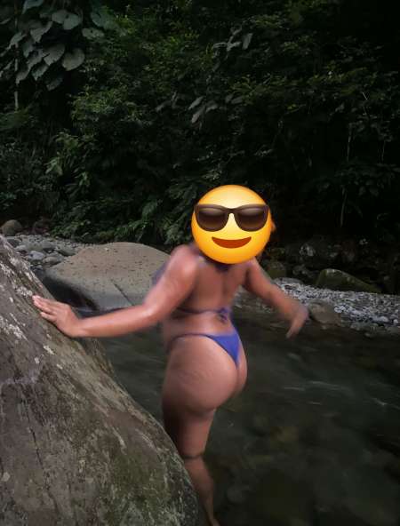 Fille local en forme disponible pour rencontre