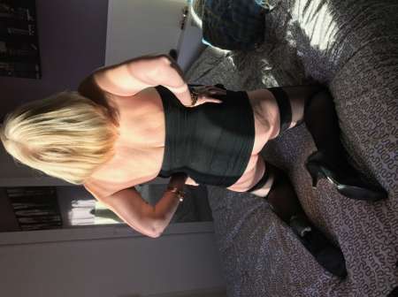 Femme bient�t la soixantaine pour homme mur