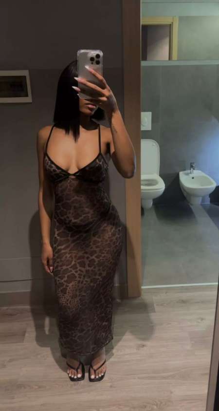 Coquine americo-francaise disponible sur l'�le