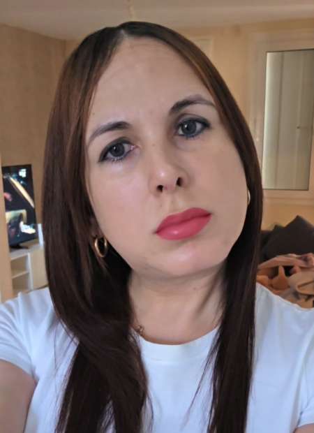 Fille trans latine...