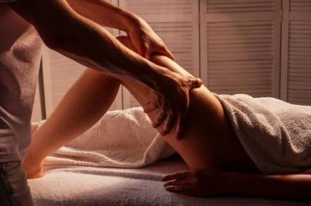 Massage Tantrique pour femmes GRATUIT
