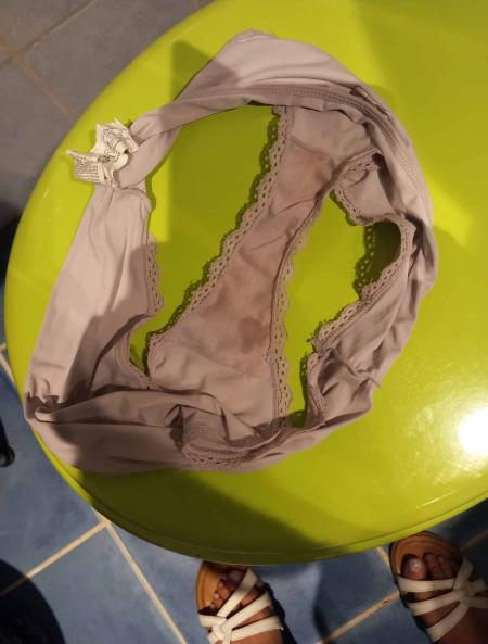 amateur de culottes , strings de femme